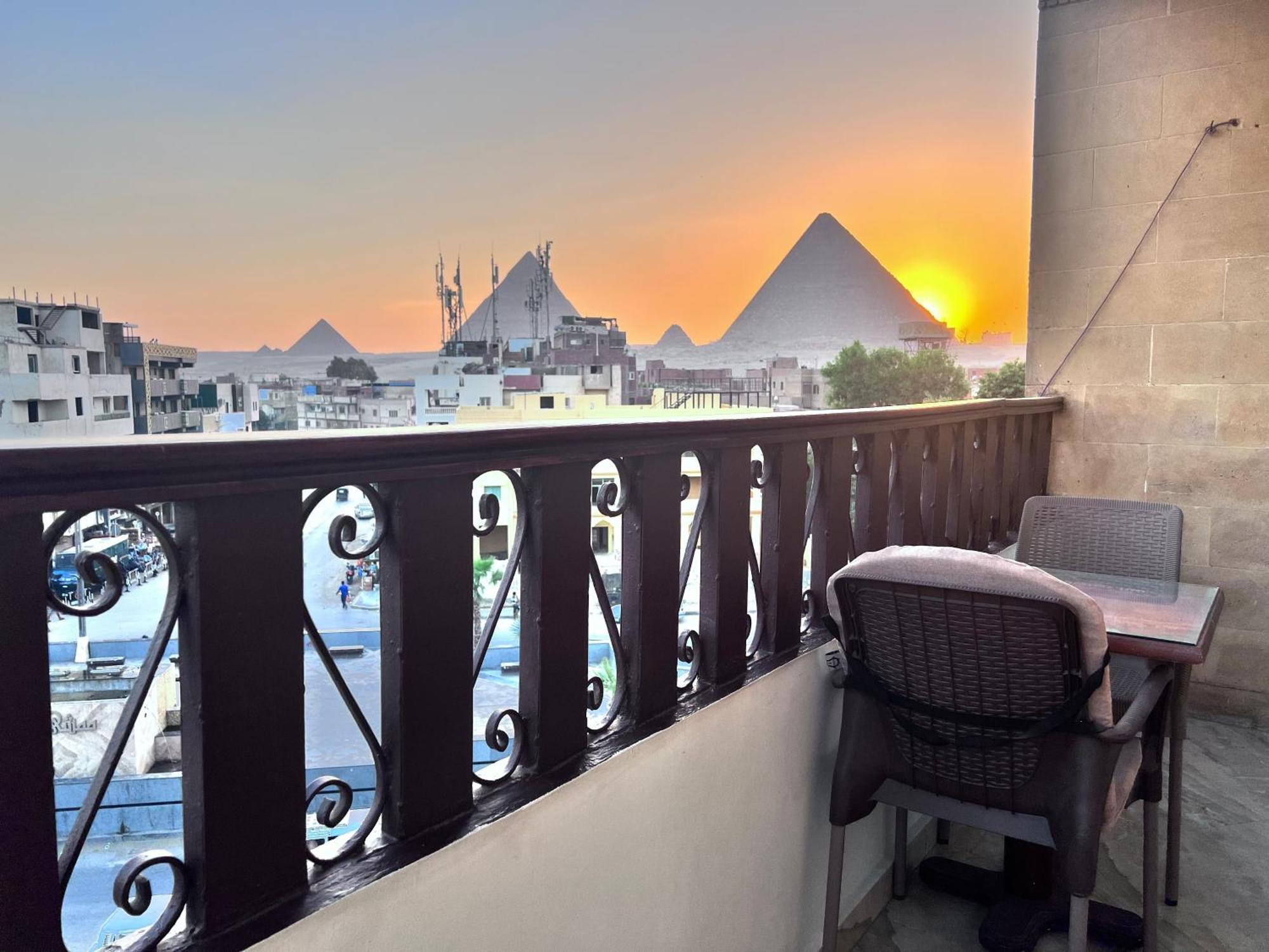El Aida Pyramids View Hotel Kafret el-Gabal Esterno foto