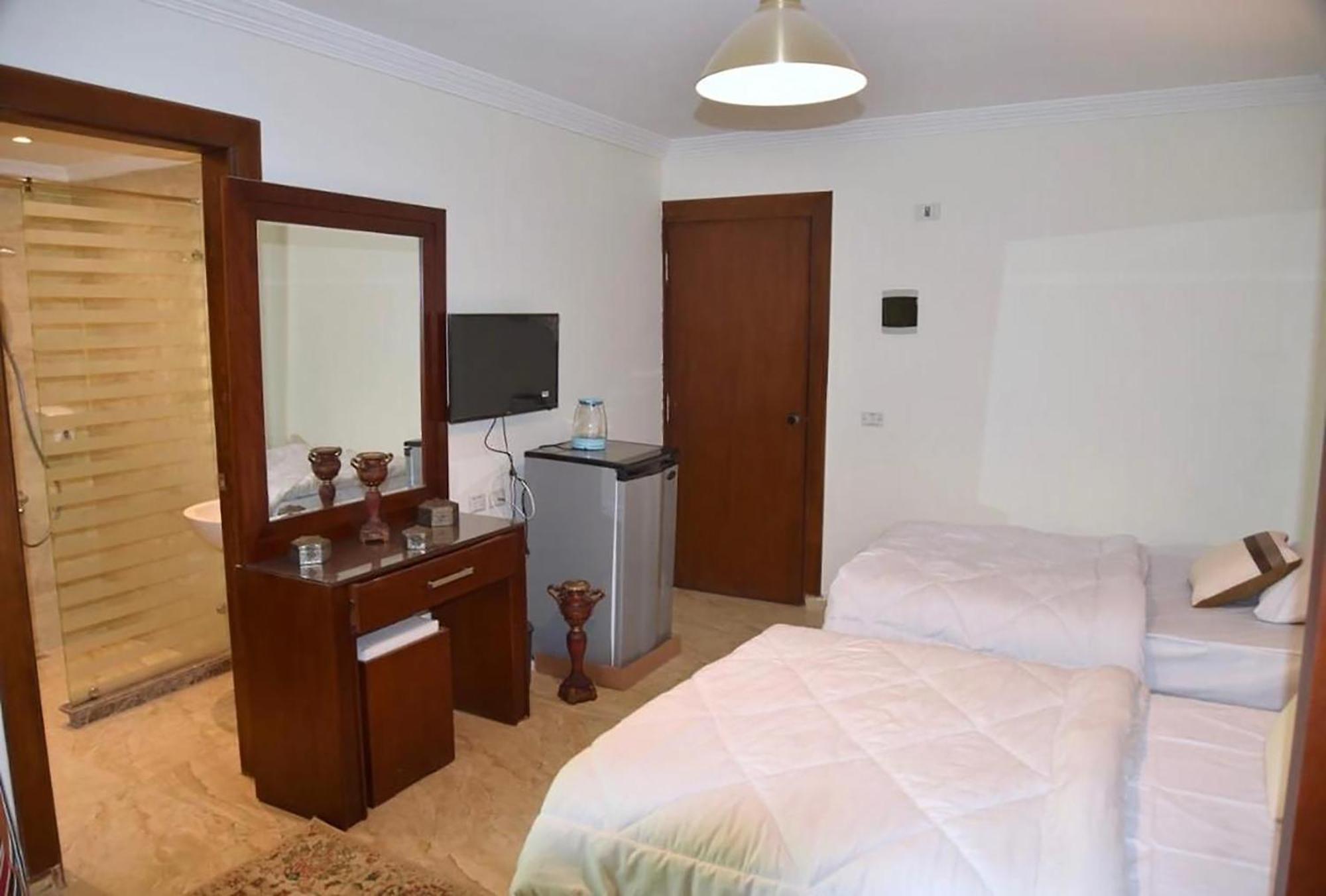 El Aida Pyramids View Hotel Kafret el-Gabal Esterno foto