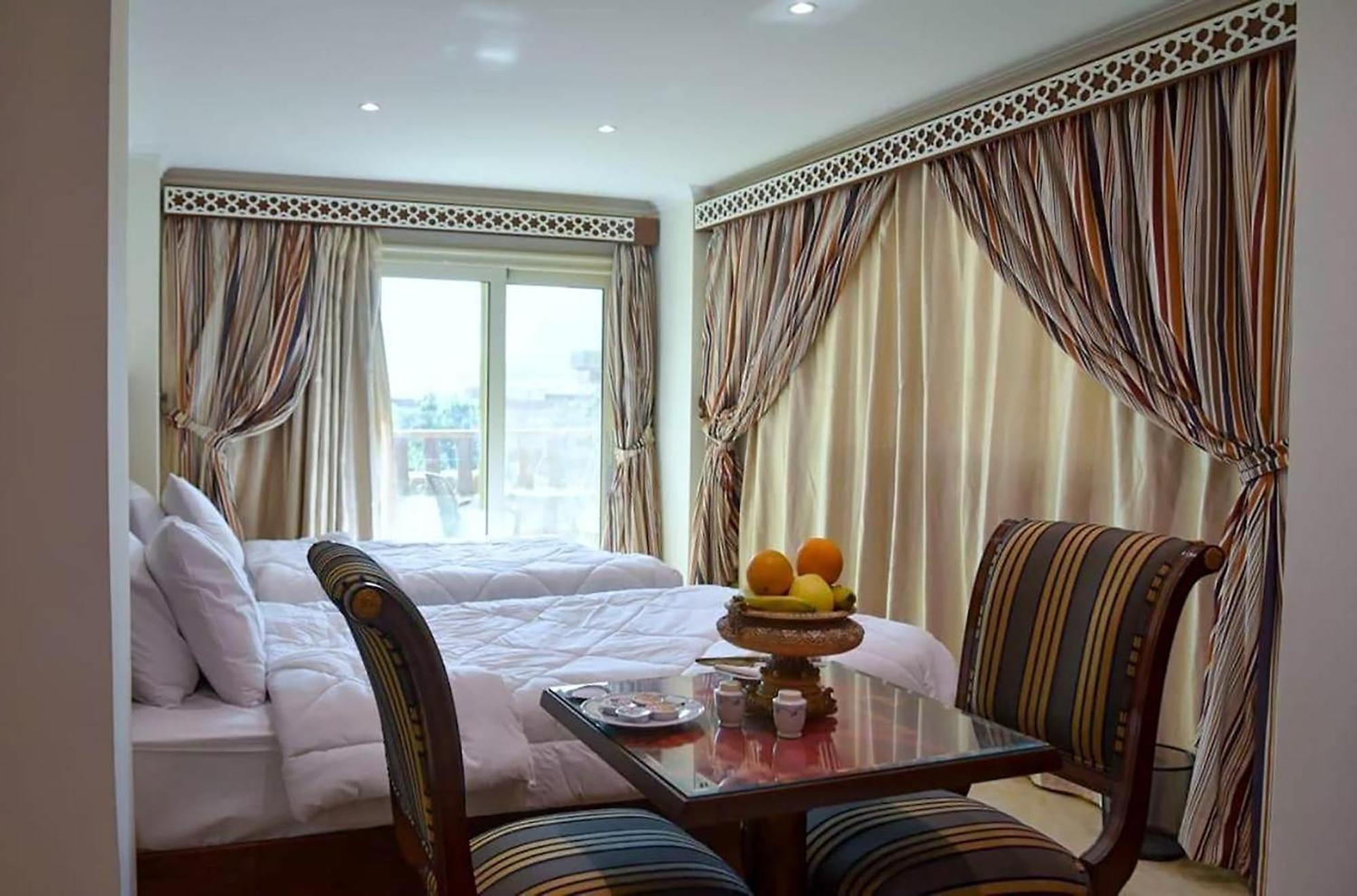 El Aida Pyramids View Hotel Kafret el-Gabal Esterno foto