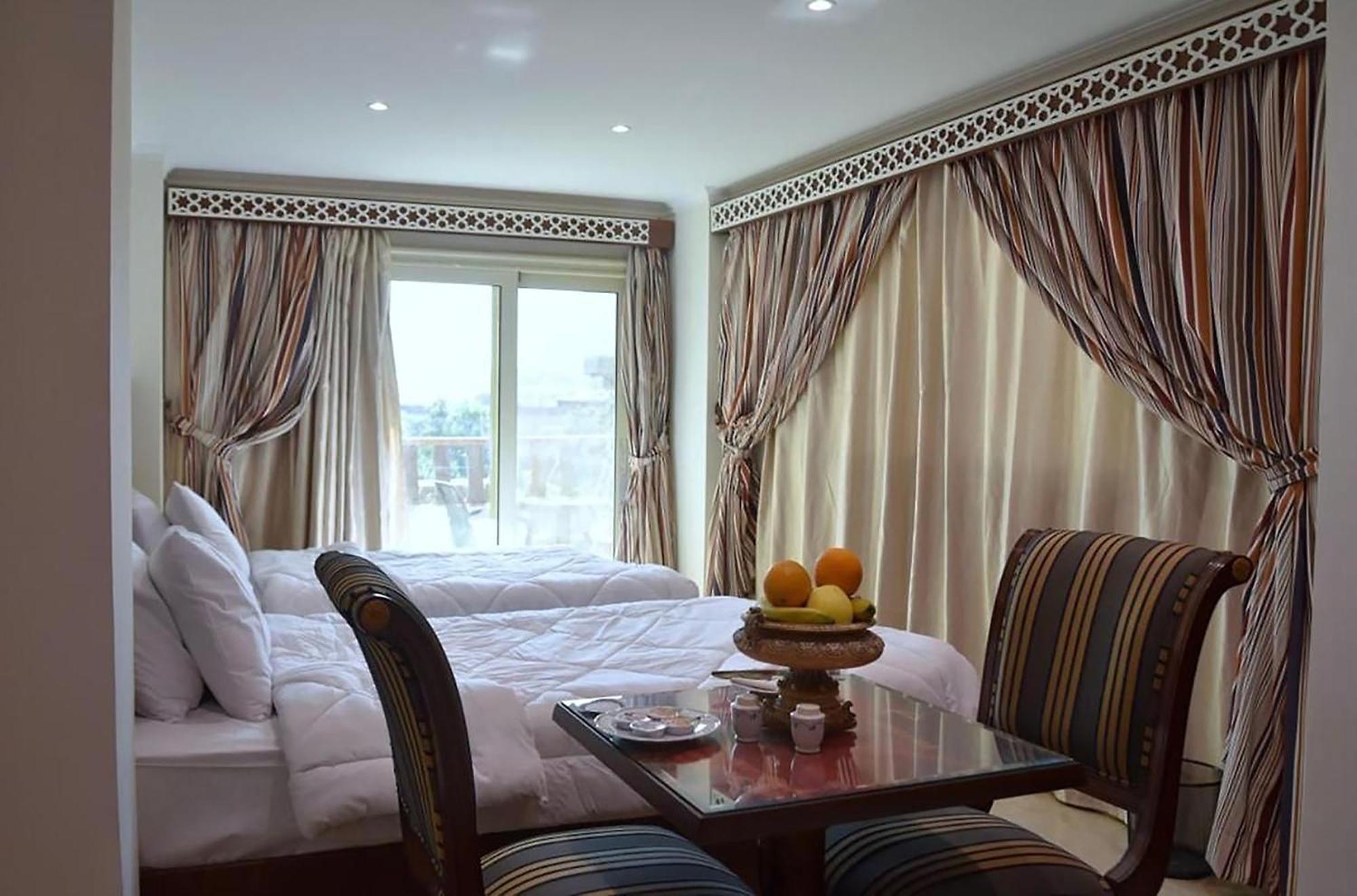 El Aida Pyramids View Hotel Kafret el-Gabal Esterno foto